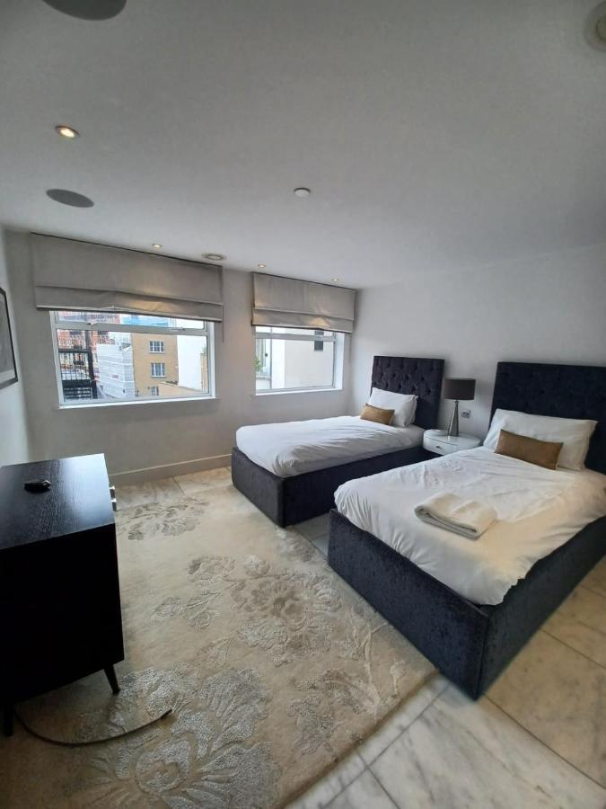 Buckingham Palace Residences By Aeria Apartments London Bagian luar foto