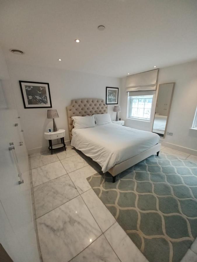 Buckingham Palace Residences By Aeria Apartments London Bagian luar foto