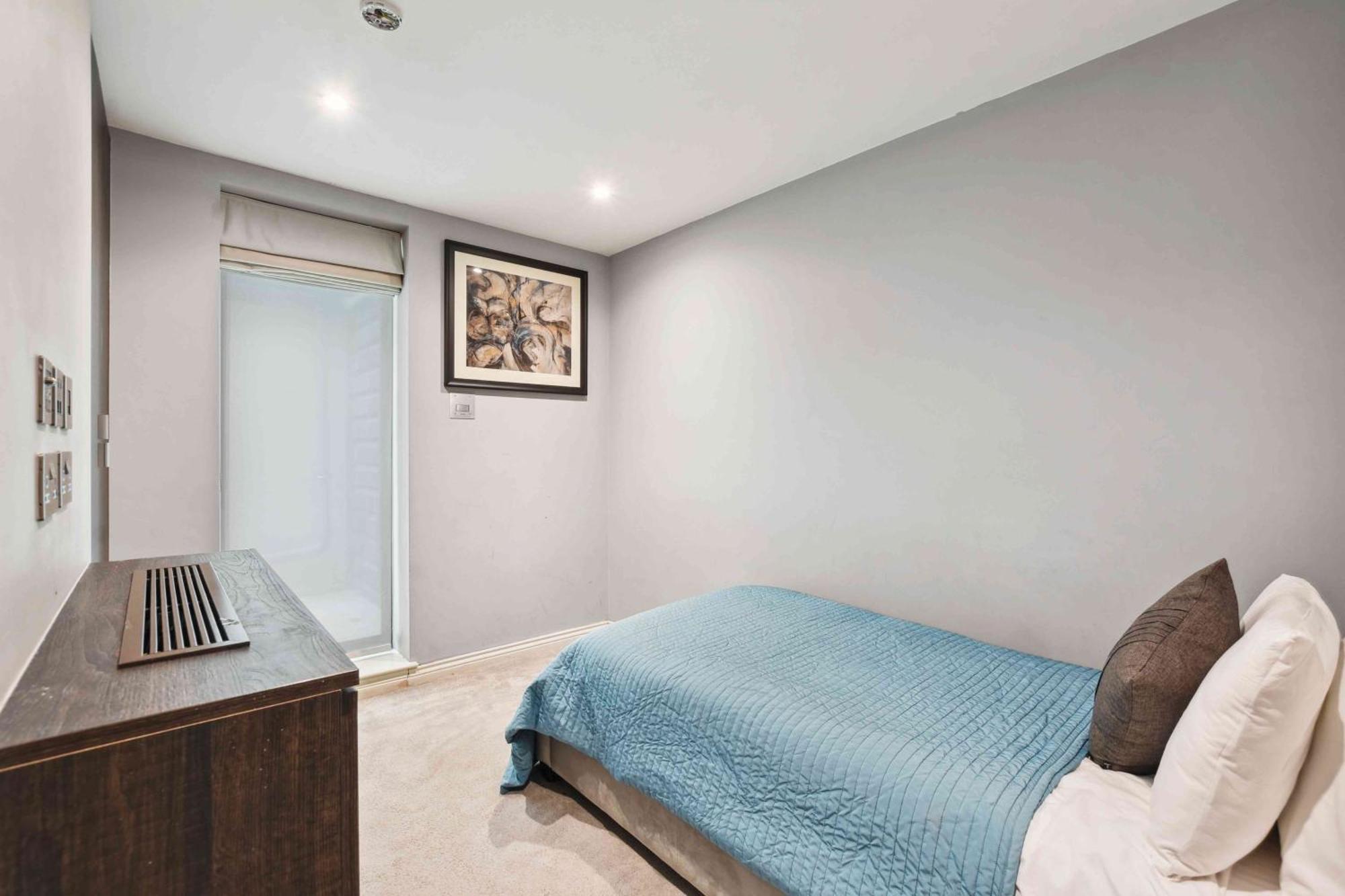 Buckingham Palace Residences By Aeria Apartments London Bagian luar foto